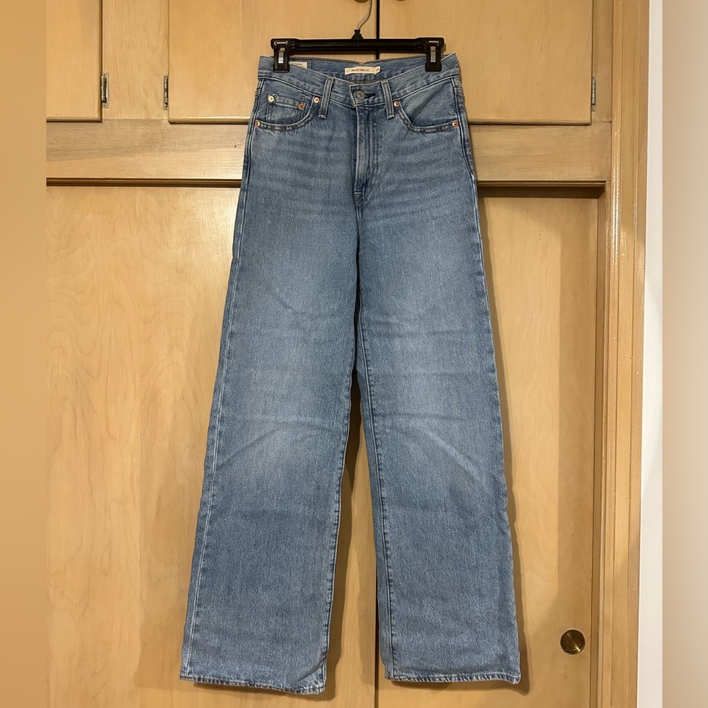 Levi’s Ribcage Wide leg